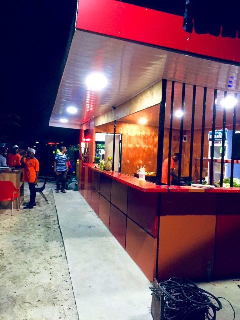 ItsMe_Jabeer's tweet photo. #PitStopBBQ maeneo ya Kijitonyama kama unaenda shule ya msingi ya Kijitonyama karibu sana upate chakula kitamu na huduma bora. Usiwaze sana delivery mpaka mlangoni kitu chaap kwa haraka.  Karibuni Wote
📞: 0677-444411

Please retweet https://t.co/e1m4BduXj3