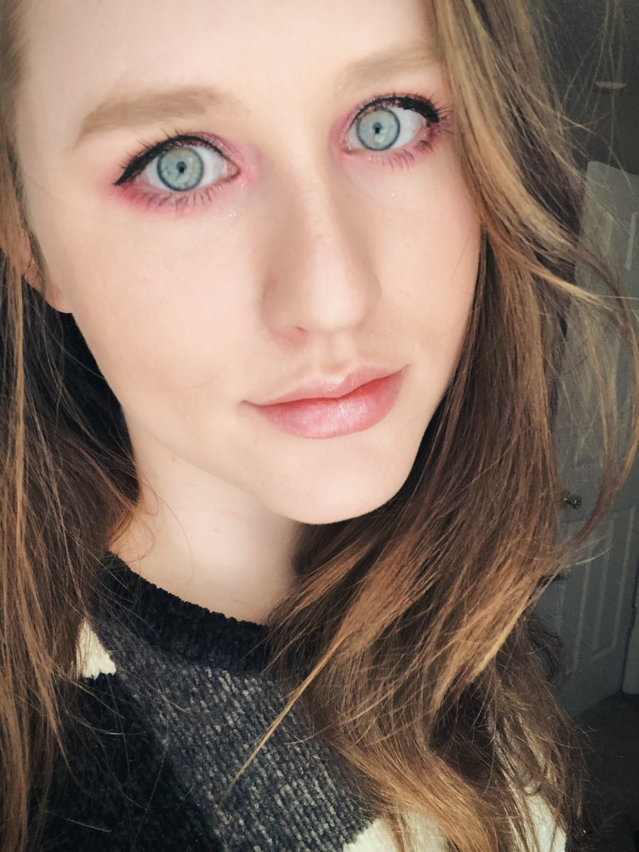 My first ever <a href="/JeffreeStar/">Jeffree Star</a> anything and I LOVE it 💕💕 #MorpheXJeffreeStar #JeffreeStar