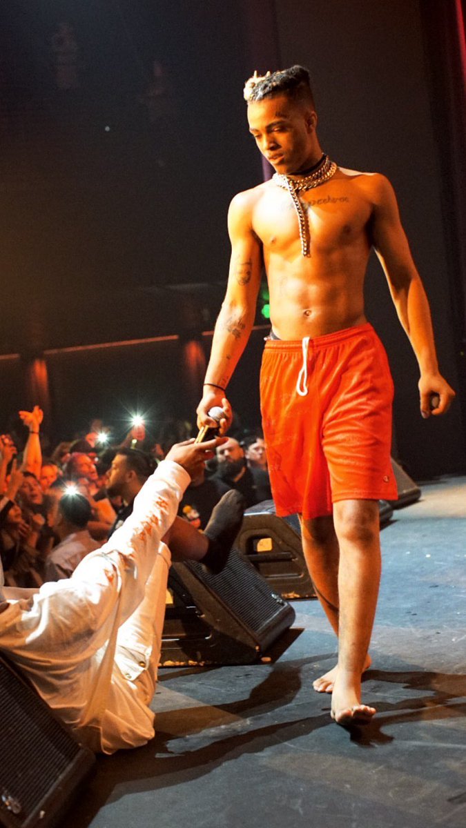 veryrareflicks's tweet photo. “LA show” wallpaper. https://t.co/An3CD8ELXF