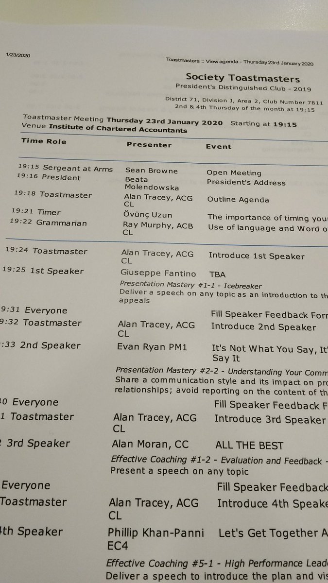 Busy agenda and new faces, the evening is promising.