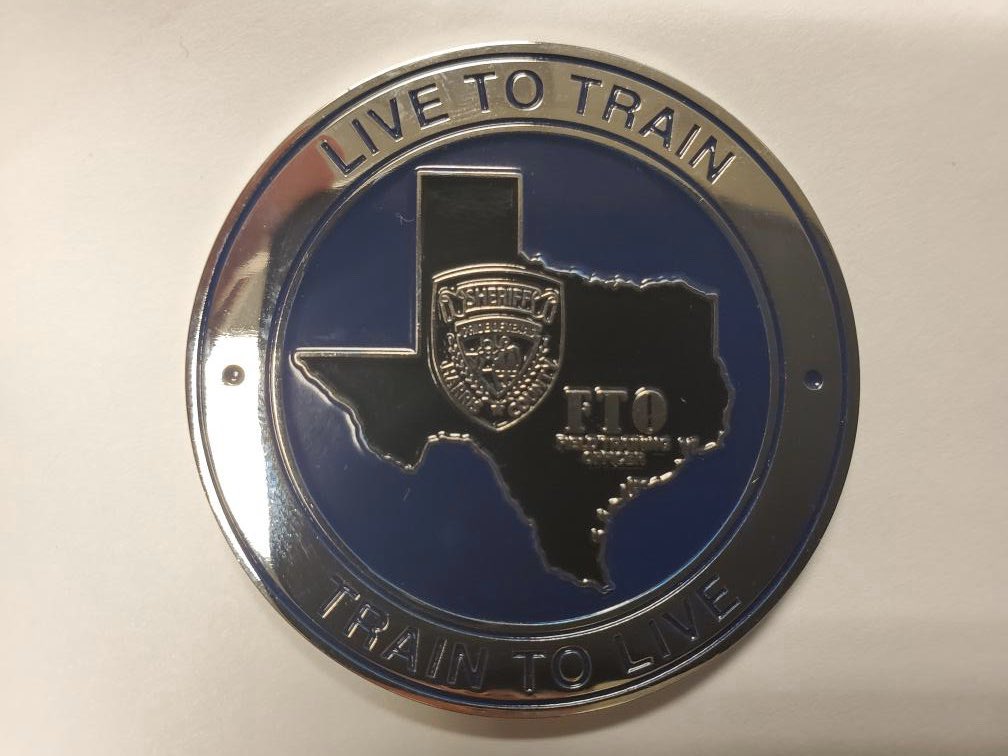 🚨Giveaway Alert!🚨 Follow us to see the great training being done by our FTO Training Unit. 

Once we reach #1kClub followers, two winners will receive a HCSOFTO #challengecoin. 

1. Follow @HCSO_PatrolFTO 
2. Retweet pinned Tweet

#BackTheBlue #LivePDNation #lesm #2KClub
