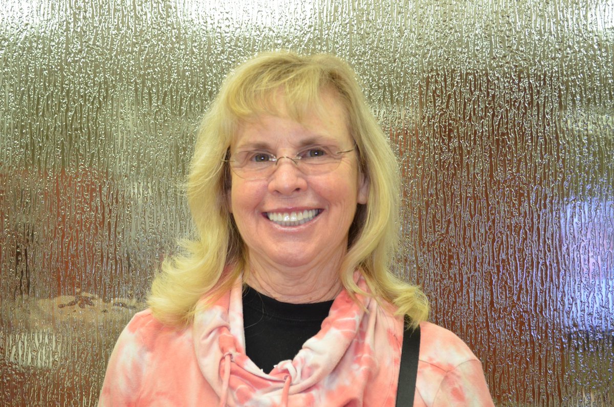 Happy Thursday! We wanted to give a big thank you to Carolyn for being a part of our dental family here. She shared these kinds words about our practice: "High quality service. They were very professional and friendly."