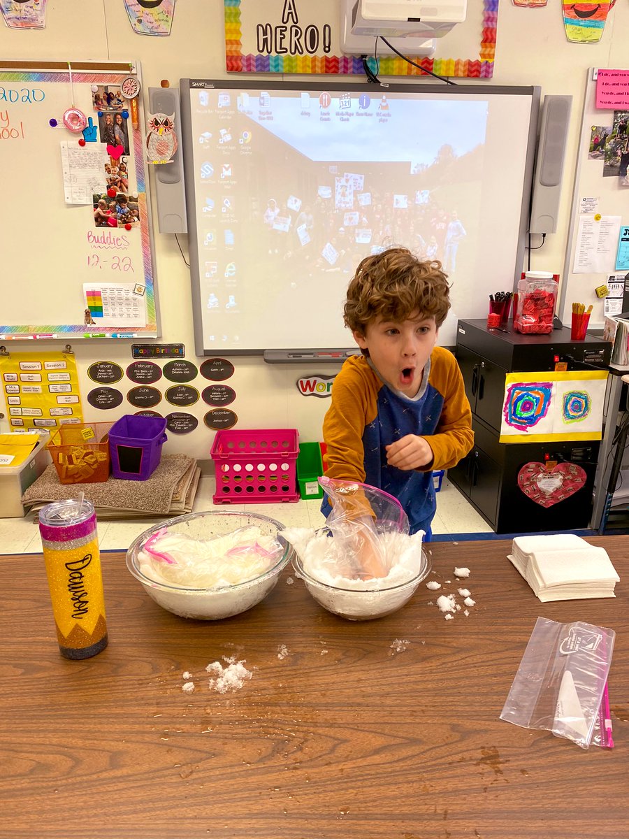sdawson202's tweet photo. #RealDeals finding out how important blubber and adaptations  truly are to animals in the Arctic! 🥶 @abiehl77 @NSFairport @FCSDtweets #inquiry https://t.co/rQVMVvyiSW