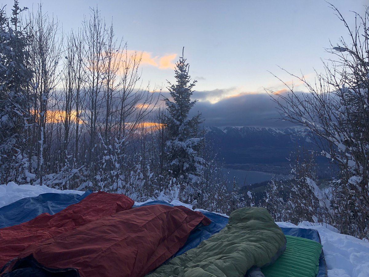 SabrinaGurtner's tweet photo. Winterbiwak ☺️ es war einfach herrlich #winterbiwak #outdoor #outdoorblogger #biwak #sunset #unterwegszuhause https://t.co/JFD539wc7L