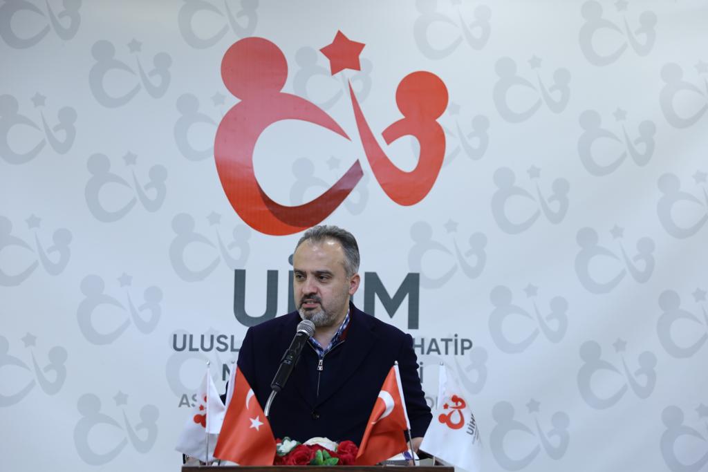 Alinur Aktaş