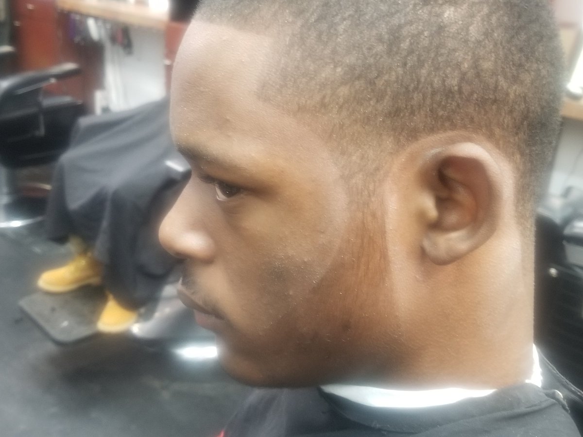 Thewrightguy's tweet image. No razor? No problem!  (202)200-0733 if you're not becoming to you, then you should BE COMING to me..