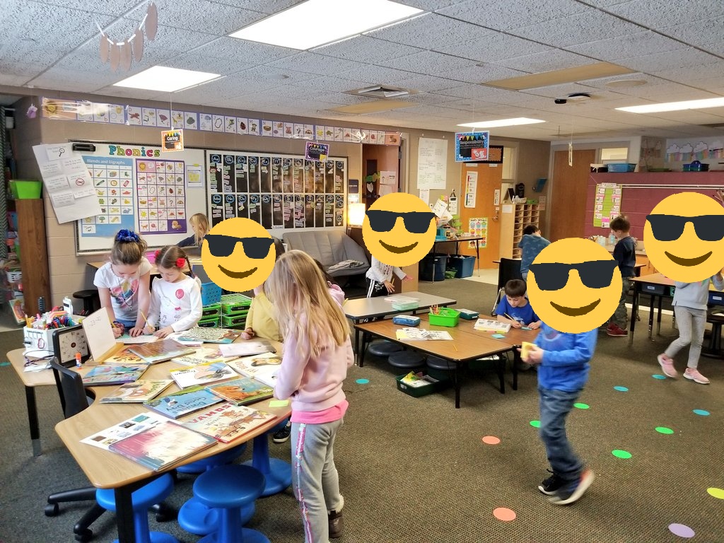 mrs_stick's tweet photo. Rereading and voting for our classroom Caldecott winners! They can't wait until Monday and their conversations about these books is amazing! ❤️📚#caldecott2019 #mockcaldecott #1stgrade #notfancybutworthit https://t.co/eHmnlEFrFf
