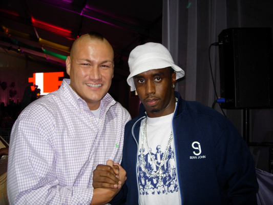 litefoot's tweet photo. Throwback to hanging with @Diddy who’s now known as #SeanLoveCombs Blessed to have linked and built with so many #trailblazers and #icons in #hiphop. This brotha has shown love every time our paths have crossed. ✊🏽 #Respect
#PuffDaddy #PDiddy #Puffy #Diddy #SeanCombs #ChiefMC https://t.co/BcUfaioxMI