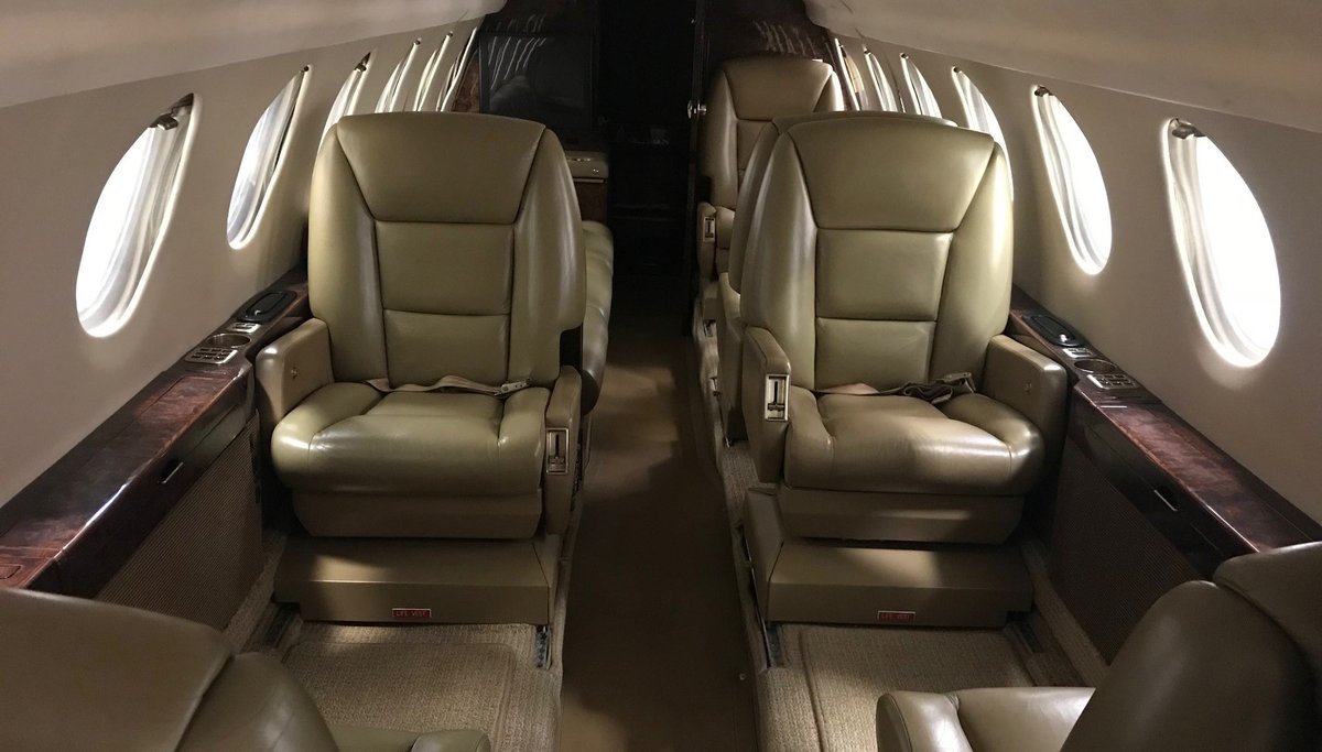 AvproJets's tweet image. Sold!

Falcon 50 | SN: 179

#Avpro #Avprojets #dassaultfalconjet #businessjets #corporatejets #bizjet #bizavworks #bizav #NBAA #IADA