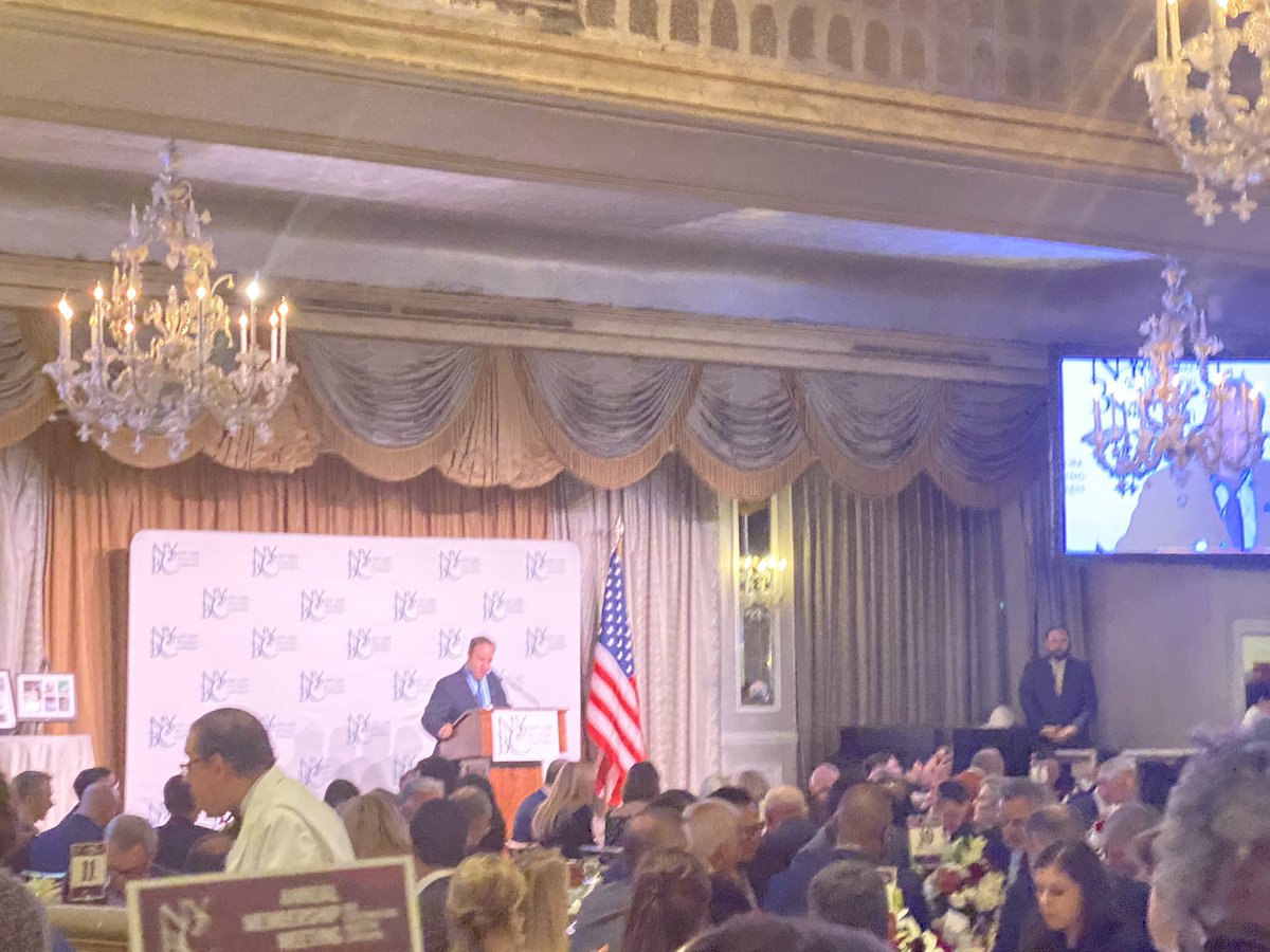 Jeffrey Drucker tweet media