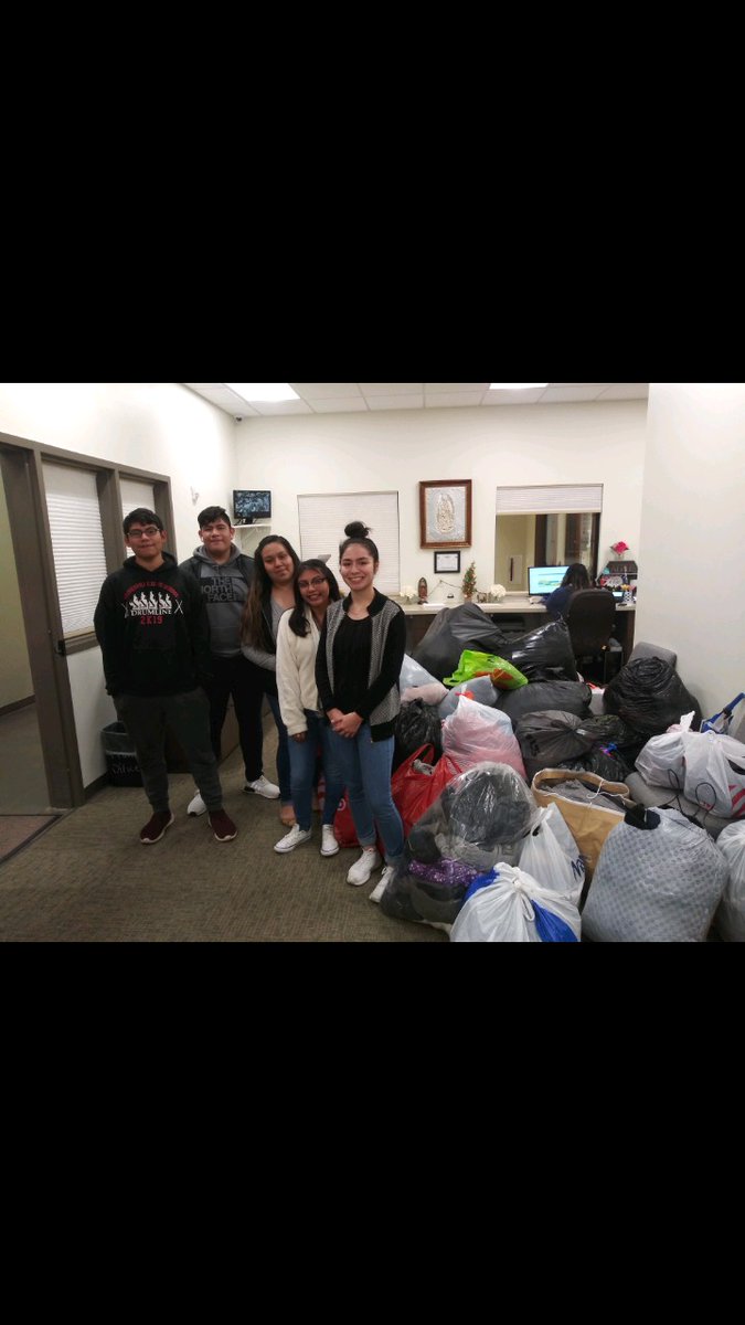 GenerationInsp1's tweet photo. Generation Inspiration recently collaborated with Saint John Paul II to bring warmth to the less fortunate through a coat drive. Thank you SJPII for making this drive possible! https://t.co/OcLz3p4Qkj