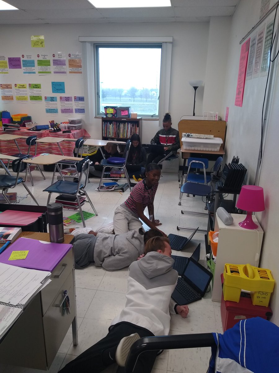 ReedFJHS's tweet photo. Awesome collaboration from 7/8th hours today! @StorilloTweets requires everyone stay invested in the group's work. https://t.co/h9PiQNCEkB