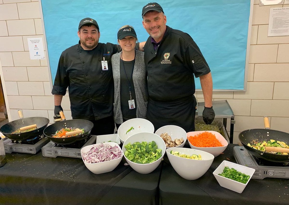 TNG_CarrollCo's tweet photo. Had a blast serving up some Chicken Stir Fry today at the CCHS Wok Station! #TNGFoodFun #TNGFeedsKids https://t.co/pJKpEPF2Zm