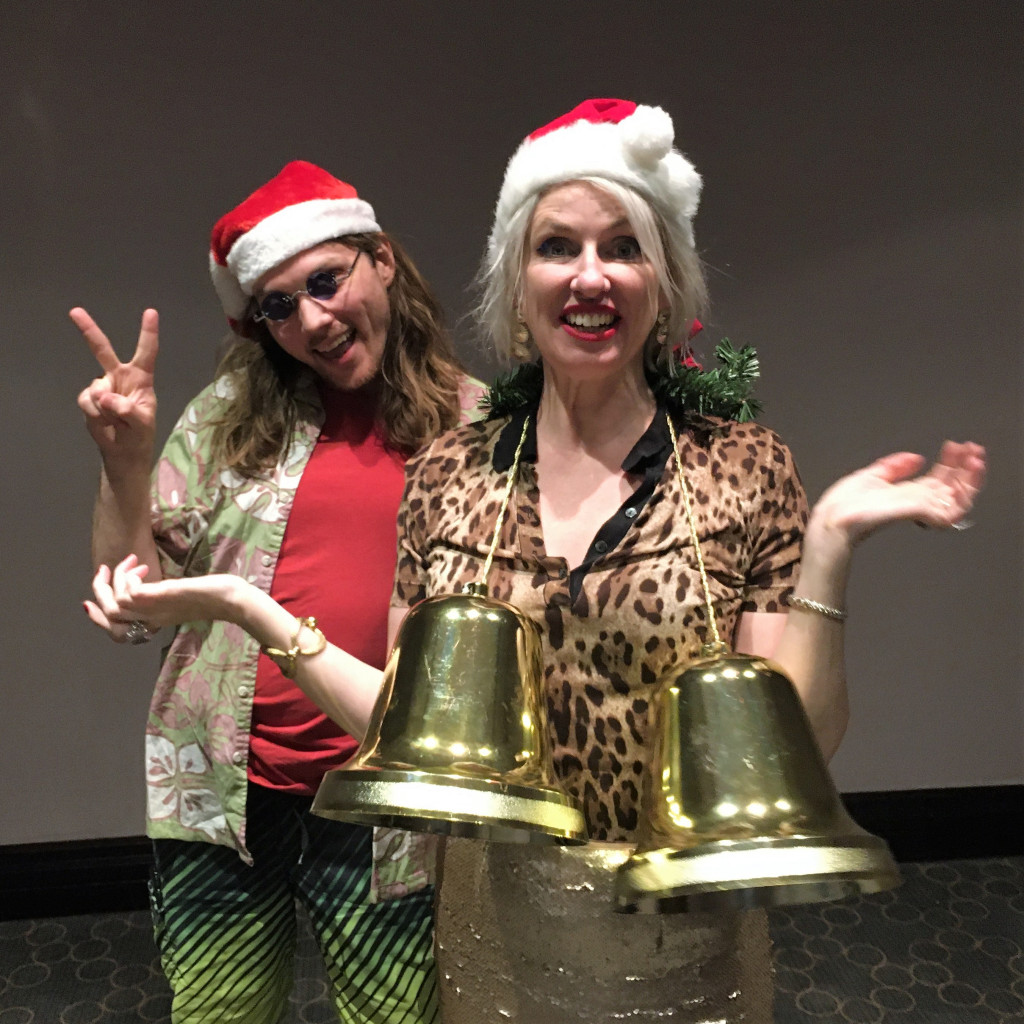 Resort to Murder at the North Pole - Nov 23, 2019
Toronto Troupe Blog! smokinggunentertainment.wordpress.com/2020/01/23/res…