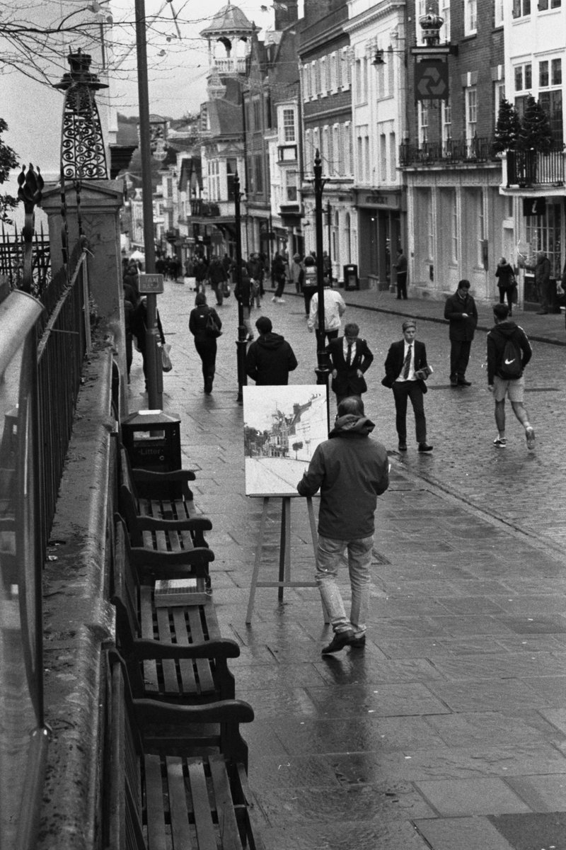 GuildfordHunt's tweet photo. Time for an easy one. You all know where this is, right? #Guildford #ProperArtist https://t.co/4320uLuMBB