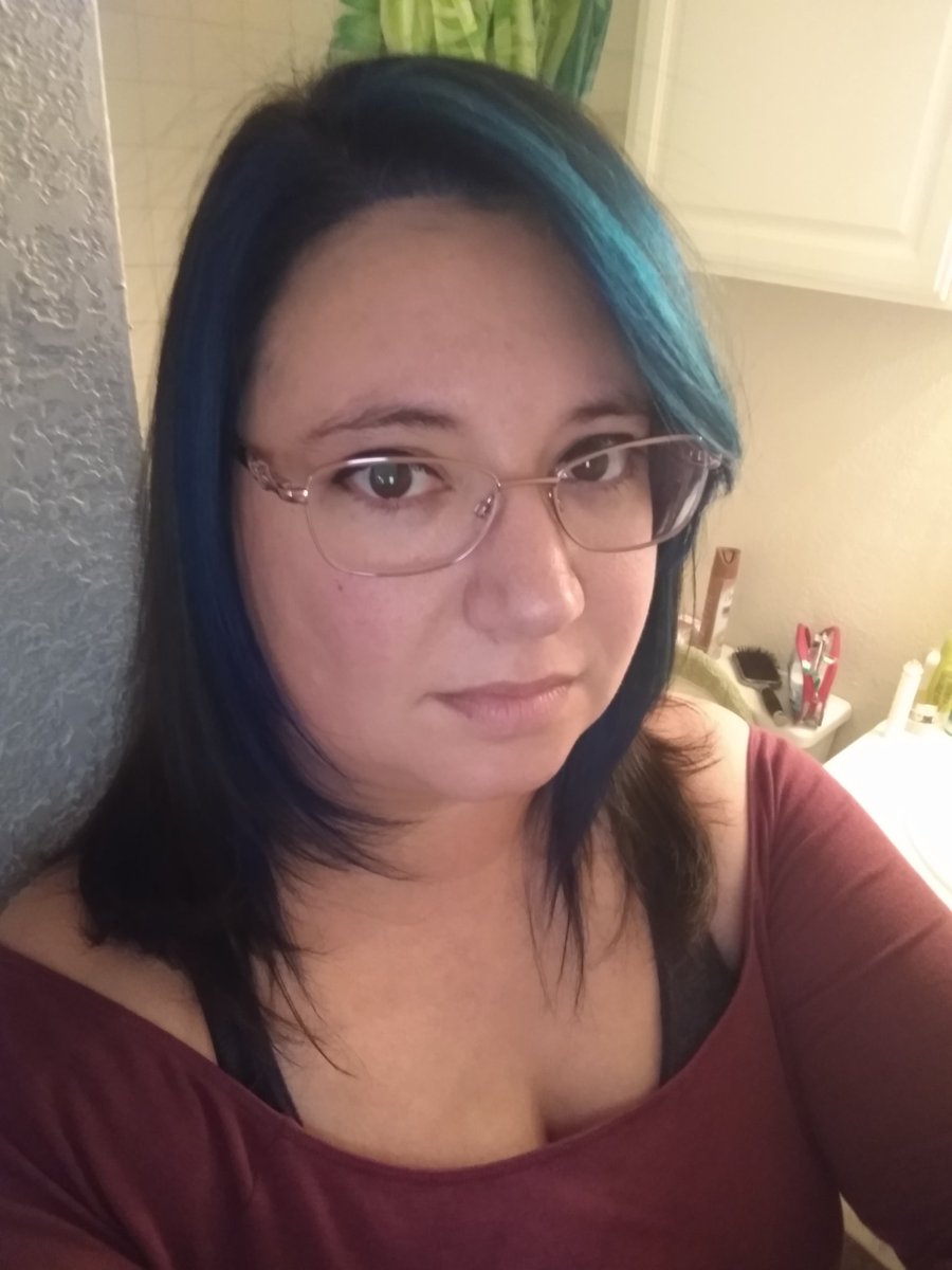 Alethea_Ashton's tweet photo. The blue is back, baby! #PowerColour #TheWayiSpelledColorJustTriggeredYouDidntIt https://t.co/8QYCDv0XYI