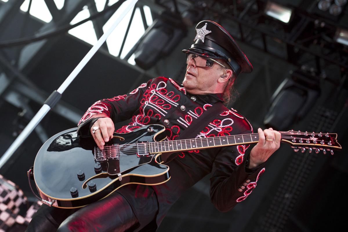 Rock singer Robin Zander (Cheap Trick) is 67. Happy Birthday!!     