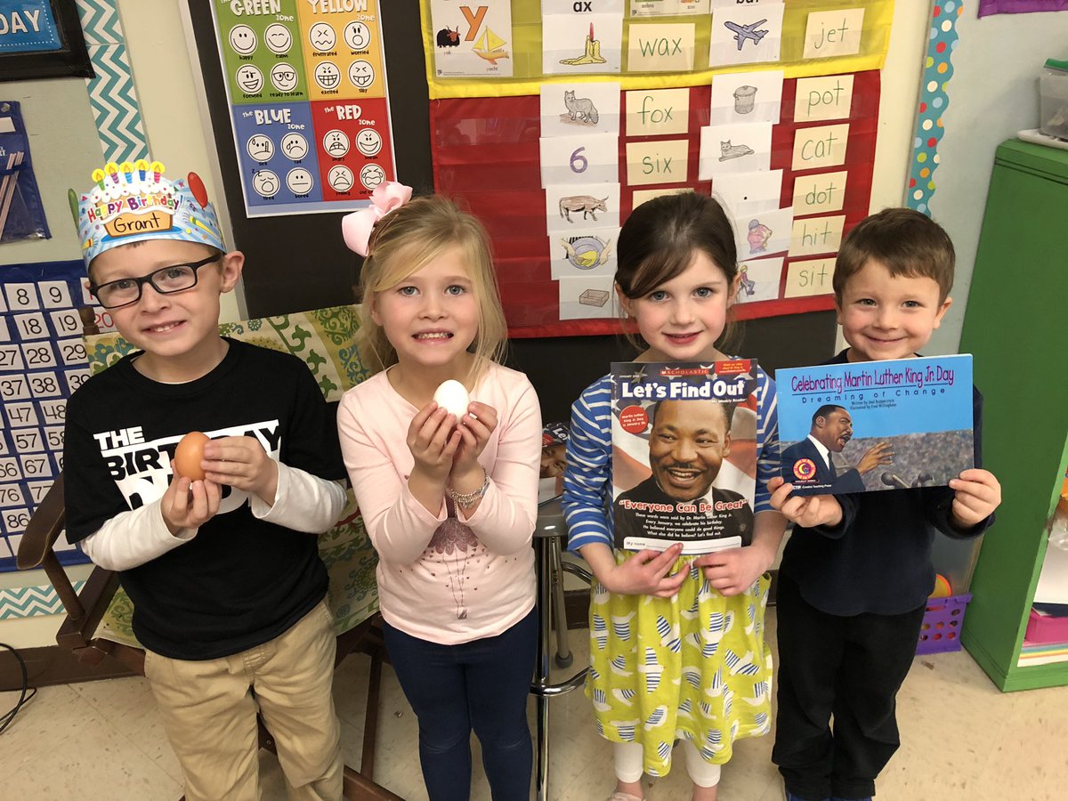 teachheatherp's tweet photo. Celebrating Martin Luther King Jr #oneccps #minermoments #jbwatkinses https://t.co/V6SZm6THWE