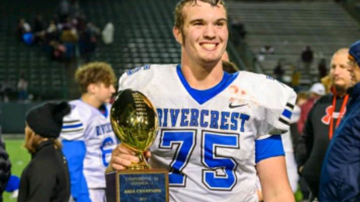 UTSARowdy's tweet photo. Class of 2021 DT Cole Carson (@ColeCarson12) from Rivercrest HS in Bogata, TX has received an offer from @UTSAFTBL! 

#BirdsUp | #DrawTheLine https://t.co/zJbfRgK0IZ