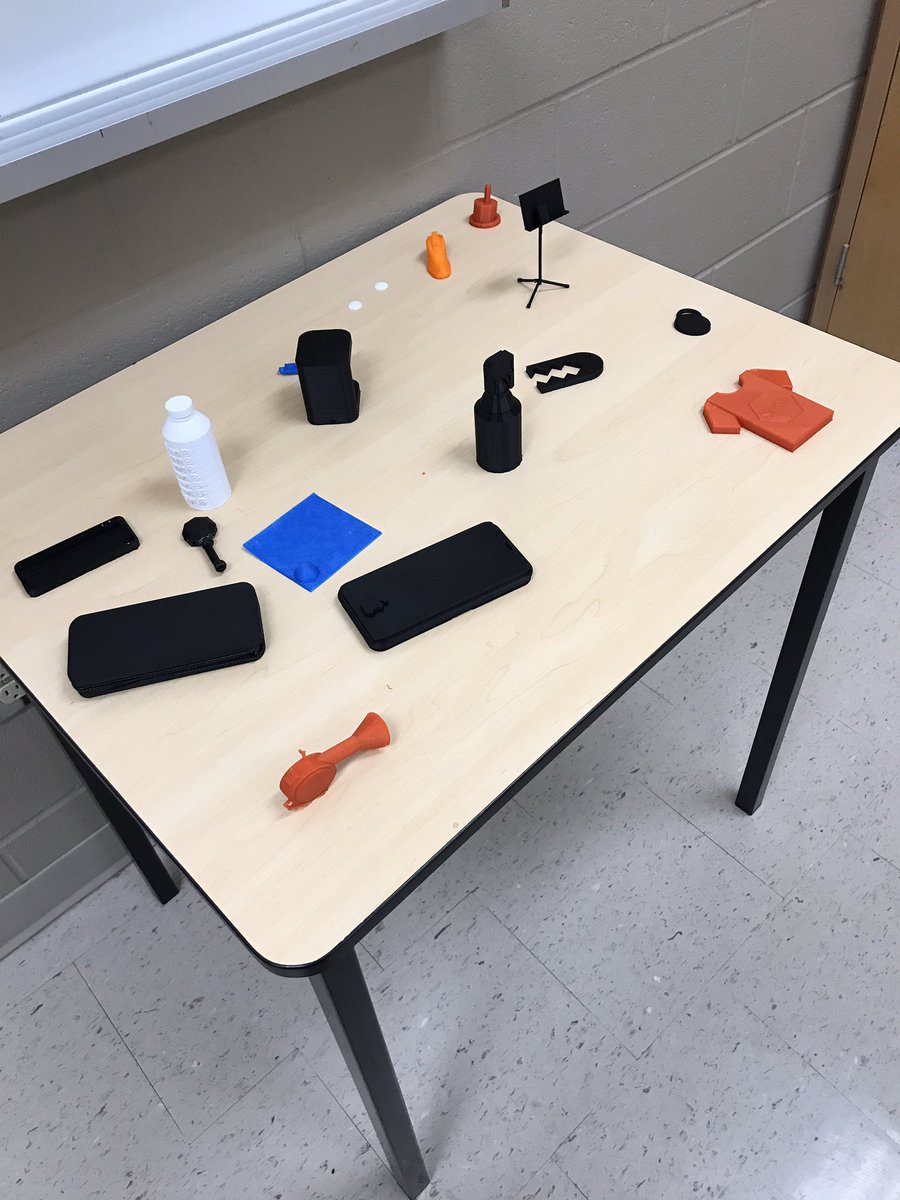 CWS_OLQWCA's tweet photo. #HIP4O students workshopped and developed prototypes and engaged in the process of iterating their own inventions using @tinkercad and @DremelDigiLab #3Dprinting to bring their inventions to life. This is what #experientiallearning looks like @JeanVanierCHS @YCDSB https://t.co/q7WFGnrTXp