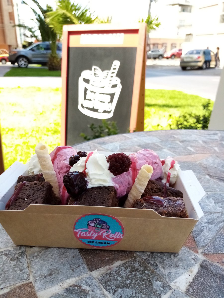 tastyrollsafta's tweet photo. Que calor de locos!!! Mejor ven y pide el nuevo brownie rolls, con helado de moras o mango. Cuál prefieres? Te esperamos en Eduardo Orchard 1471 #icecream #Antofagasta https://t.co/RQi33jZHMx