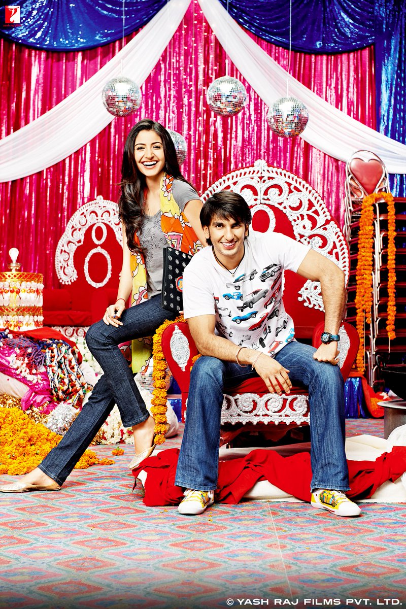 23rd Bollywood film:  #BandBaajaBaaraat Unpopular opinion: I found this romcom ok to watch but boring  But it may have had to do with bad subtitles... I did love Anushka & Ranveer in it though (he really got a good debut), and the music was nice!