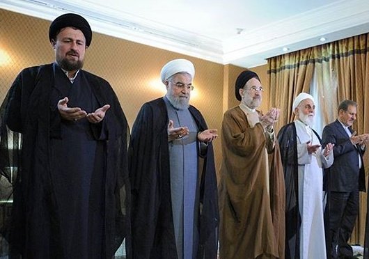 iran_vip_fact's tweet photo. ب جرأت میگم 90 درصد مشکلات کشور زیر سر این چند نفره
یه دعا میکنم همتون آمین بگید
خدایا این شیوخ فاسد کاخ نشین رو به سردسته ی غریق استخرشون برسان...
#اصحاب_فتنه https://t.co/4eEZGNK1BK