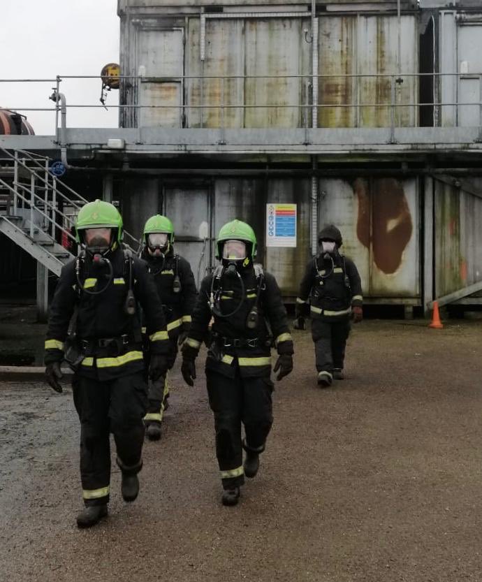 NHSR_EKU's tweet photo. Finally, the delegates on OSEDBAB 01-20 have completed their training @FSCmoreton after a long day! All casualties located, building clear and all still smiling. Keep up the good work and enjoy your week off... Next stop Module 2 https://t.co/a3Vj4sMeYz