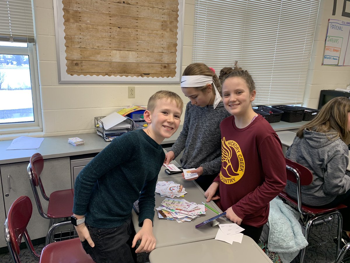 #HCMSPozSquad getting ready for Kindness Week in Frankfort Feb. 9-14. #FrankfortKindness <a href="/Chelsea_Tigers/">Chelsea Intermediate School</a> <a href="/GP157c/">Grand Prairie Elementary</a> <a href="/fsd157c/">Frankfort School District 157-C</a> <a href="/HCMSTigers157c/">Hickory Creek Middle School</a>