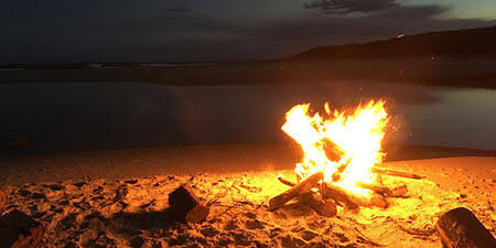 Ateşin gölgesi yoktur, o yüzden insanın içindeki, yangını dışarıdan bakan göremez