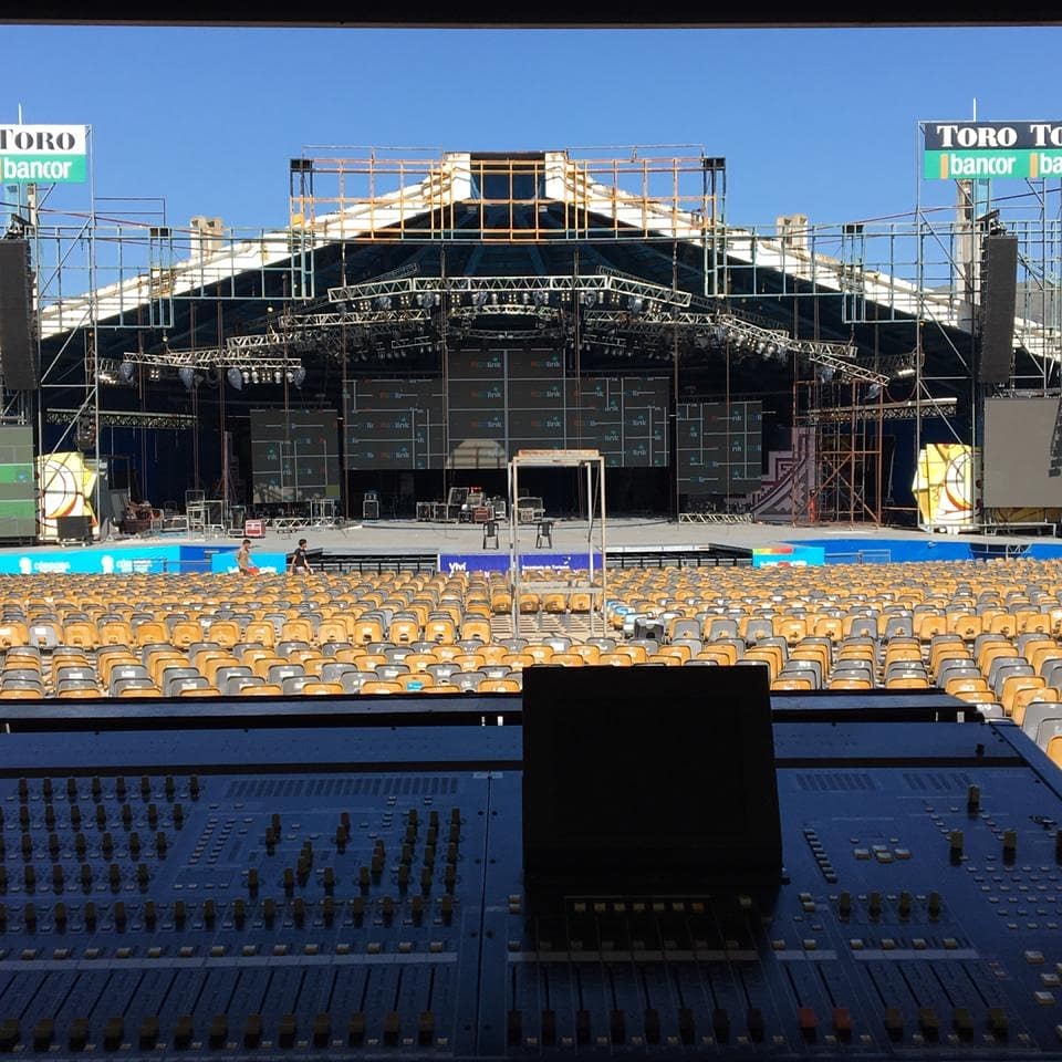Marti_Audio's tweet photo. Ya estamos en @AquiCosquinOk con el montaje de la 60° edición del Festival 💪 https://t.co/SDCr2lBw6M