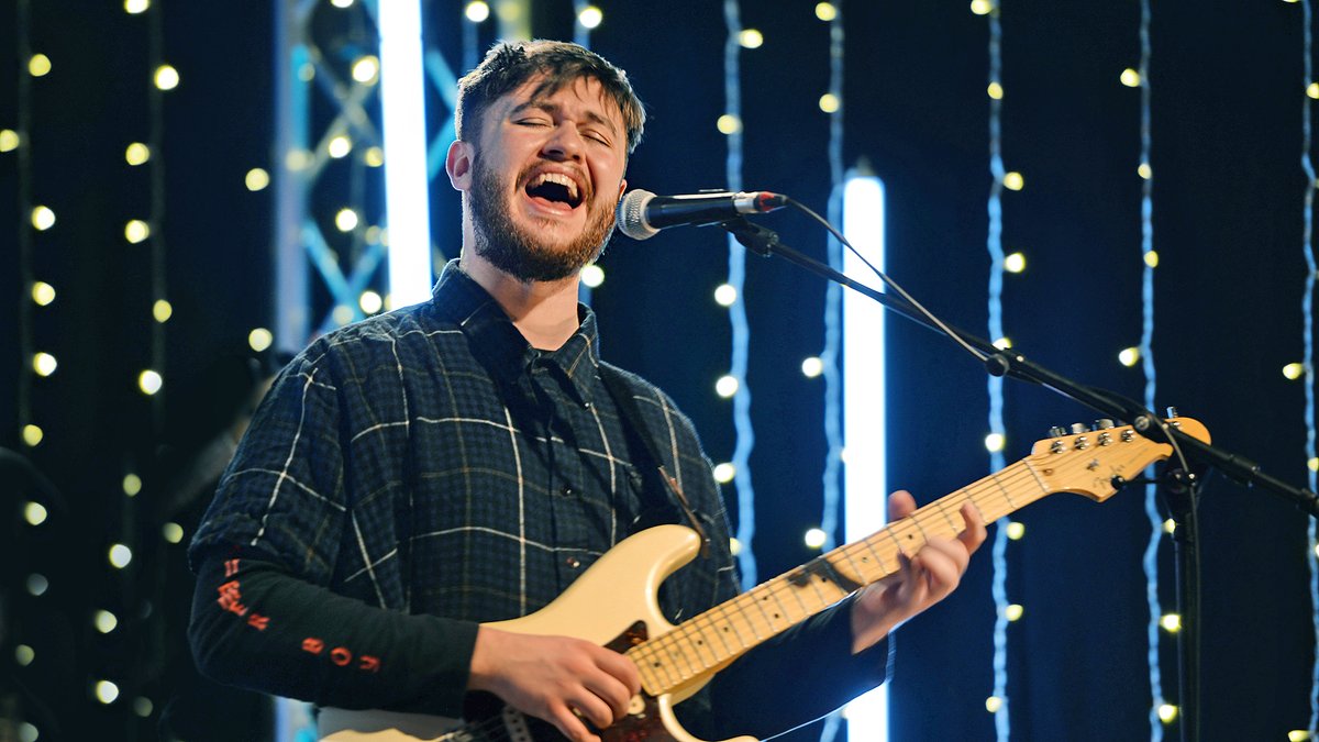 Join <a href="/roddyhart/">Roddy Hart</a> NOW on <a href="/BBCRadioScot/">BBC Radio Scotland</a>'s <a href="/bbcquaysessions/">The Quay Sessions</a> as he welcomes Birmingham-based quartet <a href="/chartreuse_band/">Chartreuse</a> to <a href="/Cottiers_Venue/">Cottiers Glasgow</a> as part of <a href="/ccfest/">Celtic Connections</a> to perform songs from their new debut EP 'Even Free Money Doesn't Get Me Out Of Bed'.
bbc.in/2GhXhOc