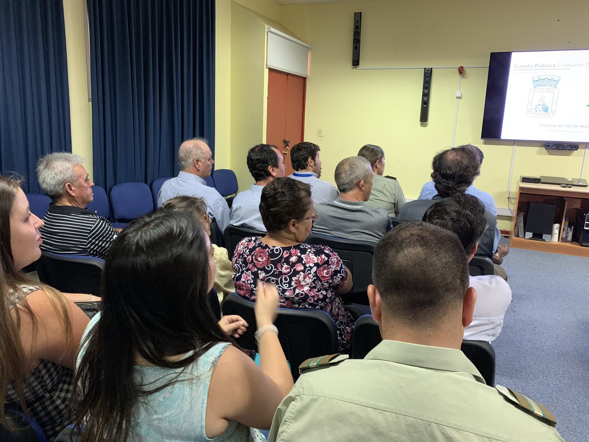 DPPTalagante's tweet photo. A esta hora Juan Pablo Olave en representación de nuestro Gobernador #CesarCorrea  participa  junto a diversas autoridades en la cuenta publica de la Tenencia de Isla De Maipo . https://t.co/zQDWJ0lkII