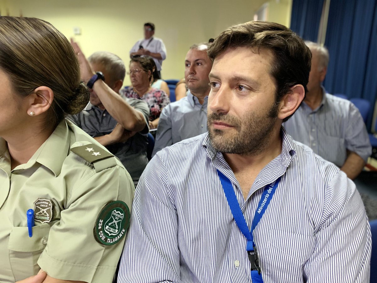 DPPTalagante's tweet photo. A esta hora Juan Pablo Olave en representación de nuestro Gobernador #CesarCorrea  participa  junto a diversas autoridades en la cuenta publica de la Tenencia de Isla De Maipo . https://t.co/zQDWJ0lkII