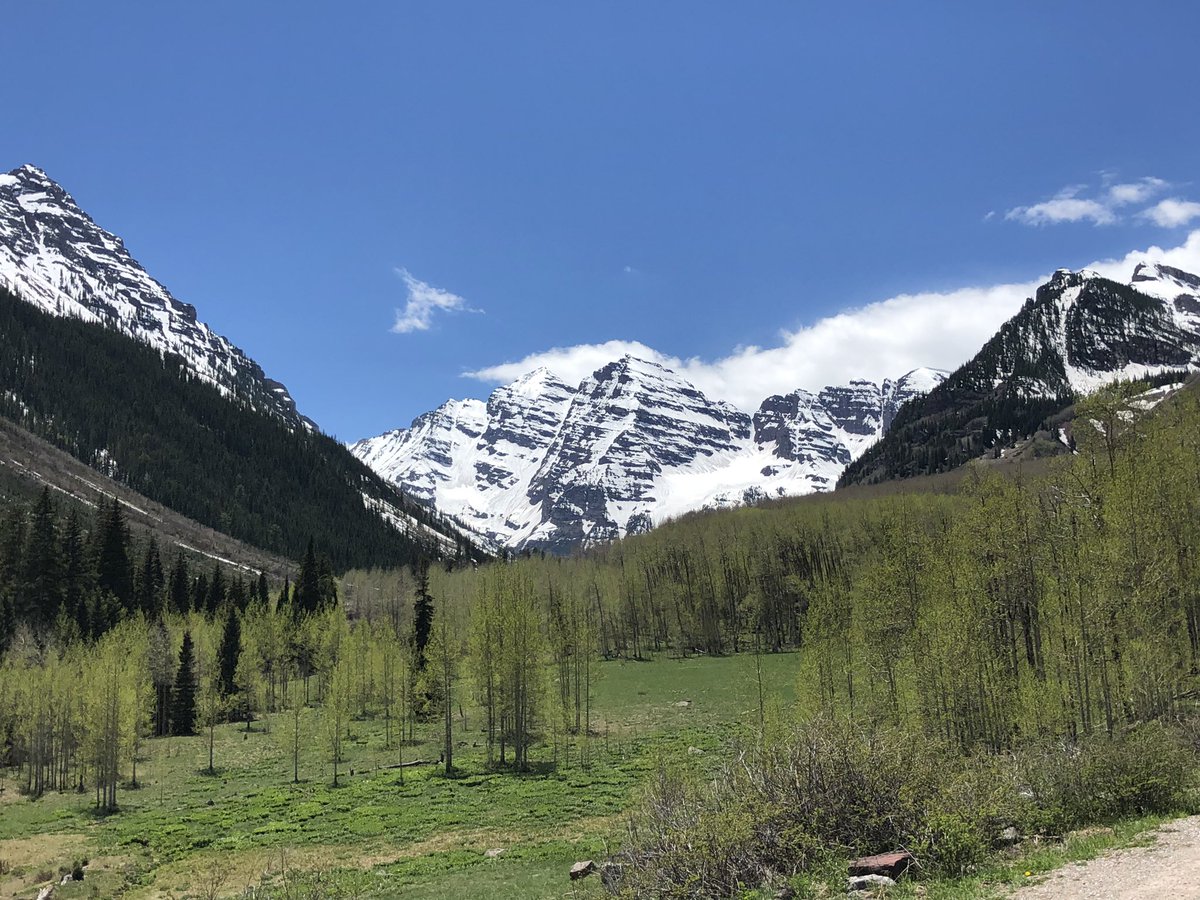 Aspenlungconf's tweet photo. No better place to ponder the intricacies of lung injury heterogeneity! https://t.co/cCQAQmFzph