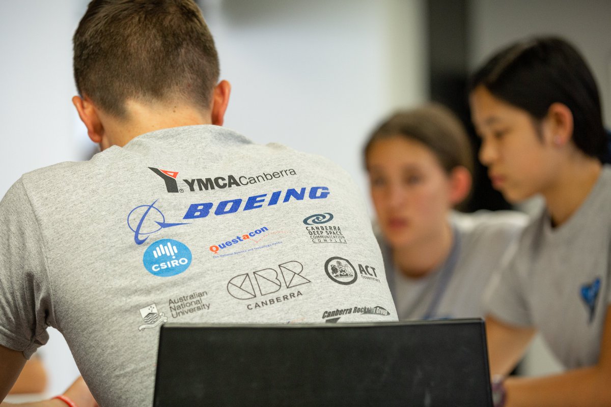 UNSWCanberra's tweet image. 🚀🌟 Yesterday UNSW Canberra welcomed @YMCACanberra Space Squad for a lesson in satellites. The workshop was part of a holiday camp highlighting some of the top space spots in the nation’s capital. Thanks for stopping by Space Squad! 🌟🚀