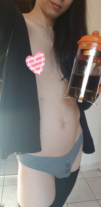 Wanna go for a coffee break together? I'm available at https://t.co/yHnC1CTsJ2 #NakedUnderMyArmour https://t<a href="/tag/nakedundermyarmour"class="tags"><span>#nakedundermyarmour</span></a>