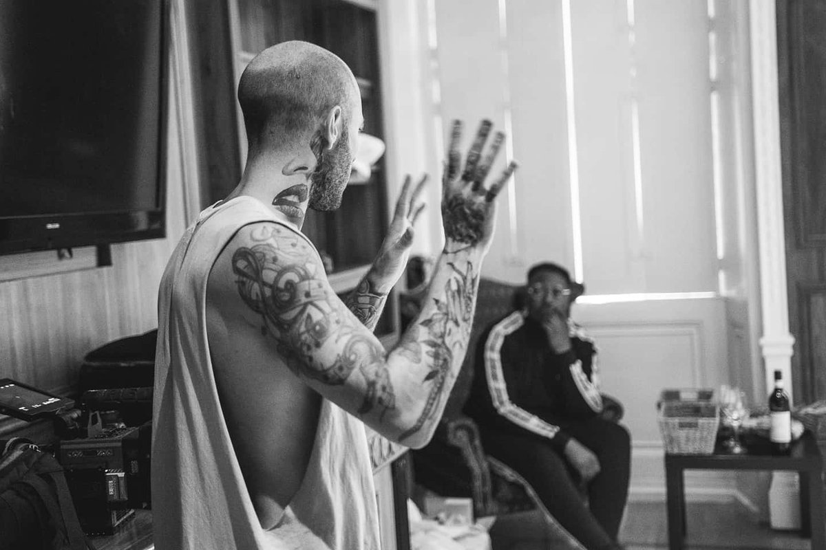 Savvie_Music's tweet photo. Forever scheming.. birthday blues is the best feeling. Thank you for the love family - time for the next phase ⏳
#NewEra #Alphawave #UltraFocus #Activated #Neosoul #HipHop #Rap #Blessings ✨ https://t.co/t0siotch5U
