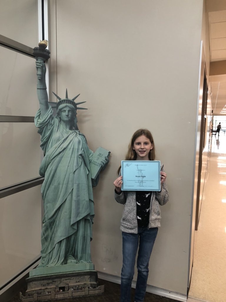 AsbecksSS's tweet photo. Another awesome group of kids! MJH  ideal citizens are truly models for their peers! #citizenship #gowarriors @ManvelJH @MJHAdvAca https://t.co/rZ8ouSdPFf