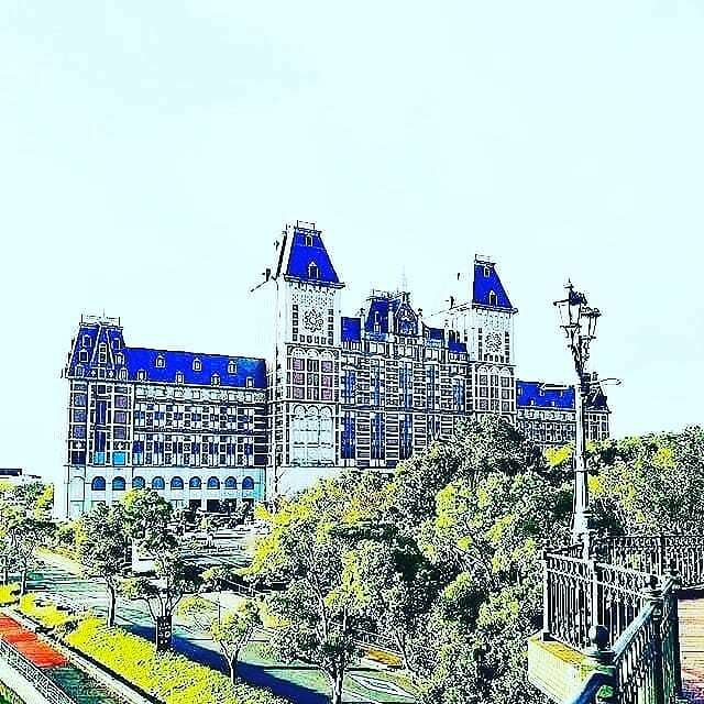 RFootsteps's tweet image. Huis Ten Bosch amusement park near Sasebo, Japan. A Dutch themed park with lots to experience. #japan #amusementpark #architecture #boardwalk #dutch ift.tt/38yWxQz