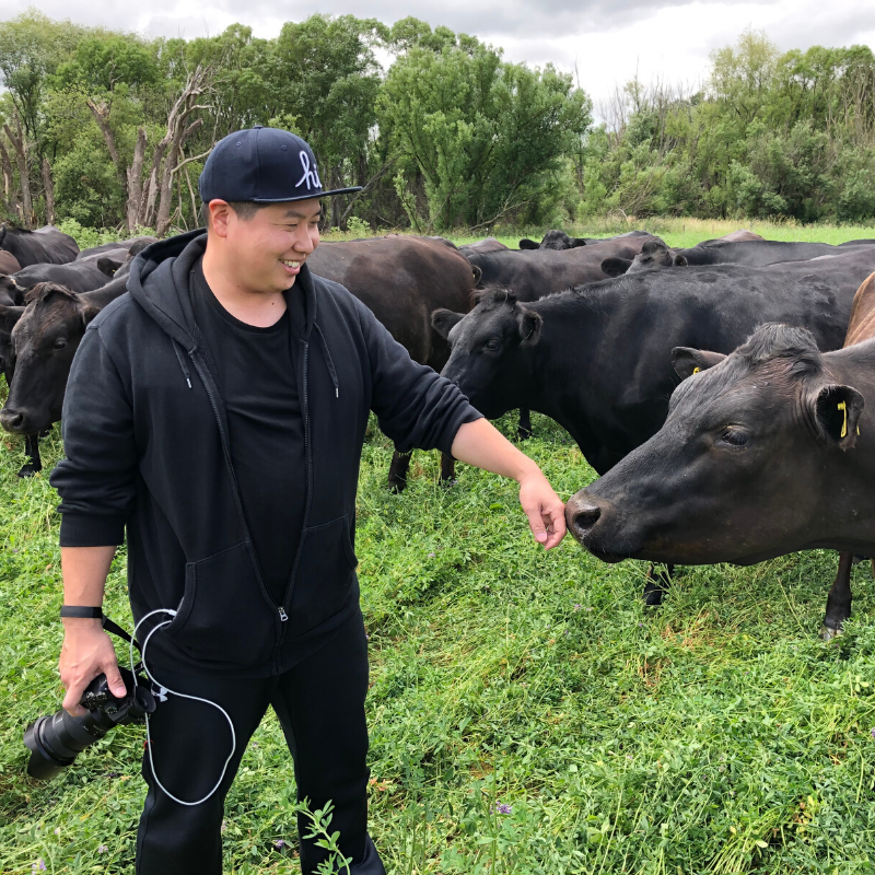 NZBeefLamb's tweet photo. B+LNZ and several other meat companies hosted six US influencers to learn about NZ’s grass-fed sheep and beef farms first-hand. 
Read more in Farmers Weekly here: https://t.co/AgkNhpYrxp https://t.co/RH85oyDhZZ