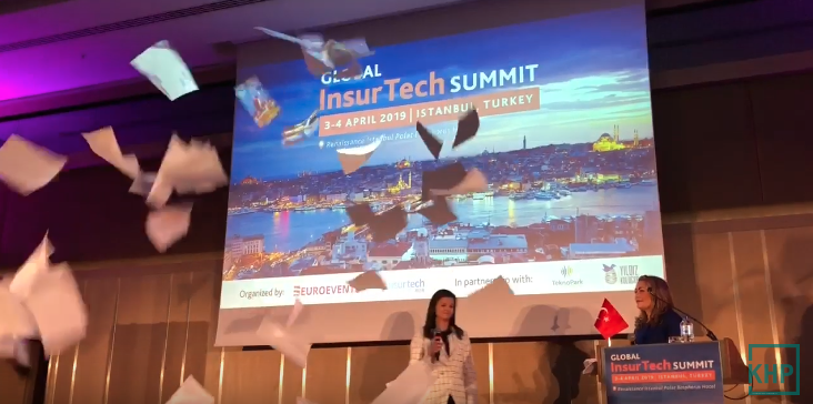 insurtechtalk's tweet photo. Oh noooo π±π±π± What our customers really do with our fine print; #insurance #InsurTech #Funfact https://t.co/ChvwKBX7Sa #xtwcc CC @SpirosMargaris @stratorob @FGraillot @LutzKiesewetter @MCins_ @InsuranceEleph1 @KBendelak @UrsBolt @andi_staub @NIB_2015 https://t.co/E8ZCW2MYXg