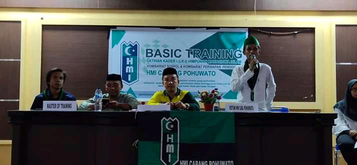 LAPMIPohuwato's tweet photo. Melalui Basic Training (LK1) HMI Pohuwato Berkomitmen Cetak Kader Bermanfaat Bagi Masyarakat https://t.co/OI7nm3aCtW https://t.co/bWM07bqfyd