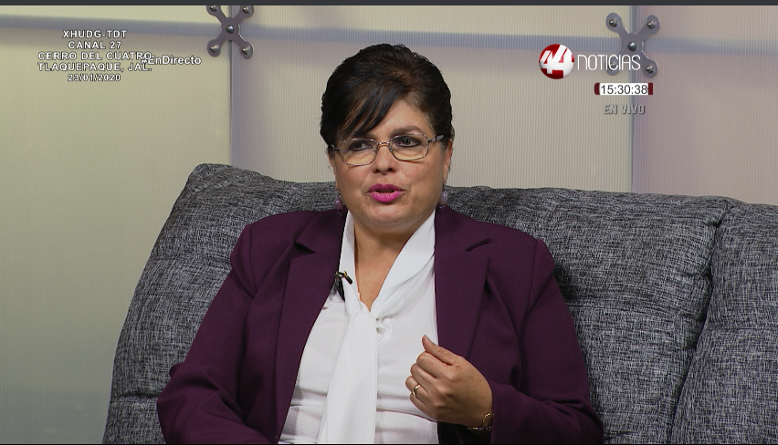 CANAL44TV's tweet photo. Esta tarde en el estudio de #EnDirecto👩👨, nos acompaña la dra. Sandra Guillermina Paredes Baltazar, directora del Centro Público de Mediación No. 156 de @CUCEA_OFICIAL, hablando sobre los servicios que ofrecen. https://t.co/zcCuhBcNmU