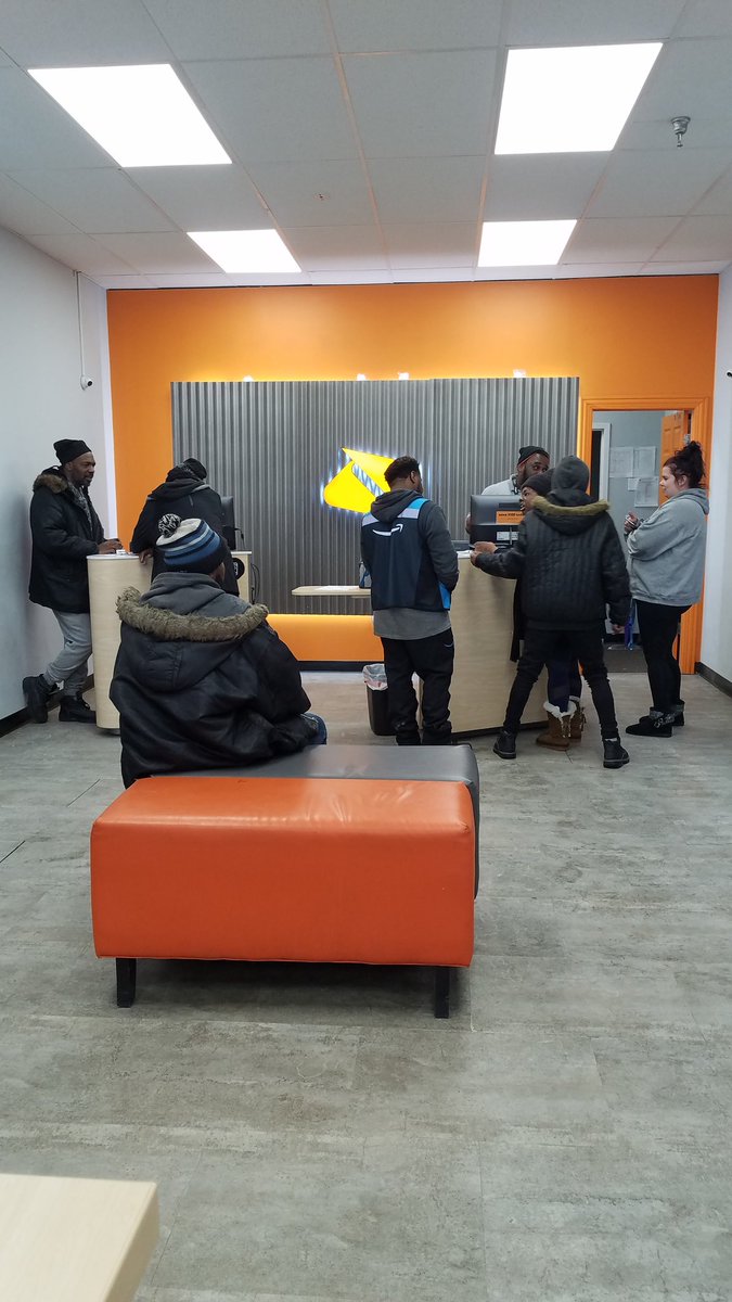 Terrence has a house full at Mobile One Broadway in Minneapolis.  Pushing Add a Lines and accessories!!   Nice job Terrence!!
<a href="/WilliamFHolman/">William Holman</a> <a href="/KarlaOre17/">Karla Ore</a> <a href="/RyanMaierMN/">Ryan Maier</a> @marcecosales