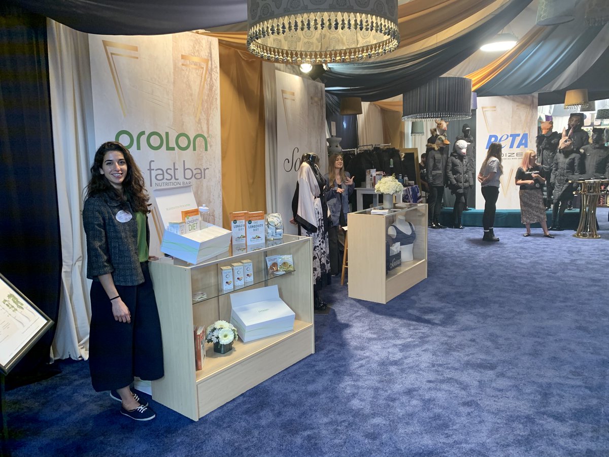 prolonfmd's tweet photo. We're kicking off Day 1 at the @RecordingAcad! Drop by our booth if you're also at the #GRAMMYGiftLounge ✨.
#GRAMMYS #ProLonFMD #TheFastBar https://t.co/7OHWvJ89lt