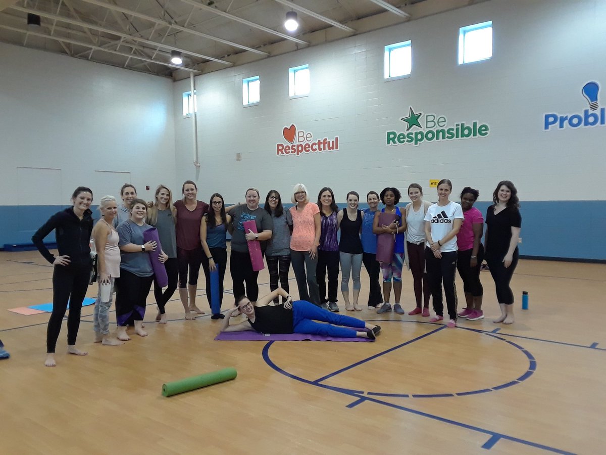 mandymoreno76's tweet photo. Thanks @brakebill_w for leading us in Yoga today! What a great workout! #OceeStrong https://t.co/gfEHUDOmZA