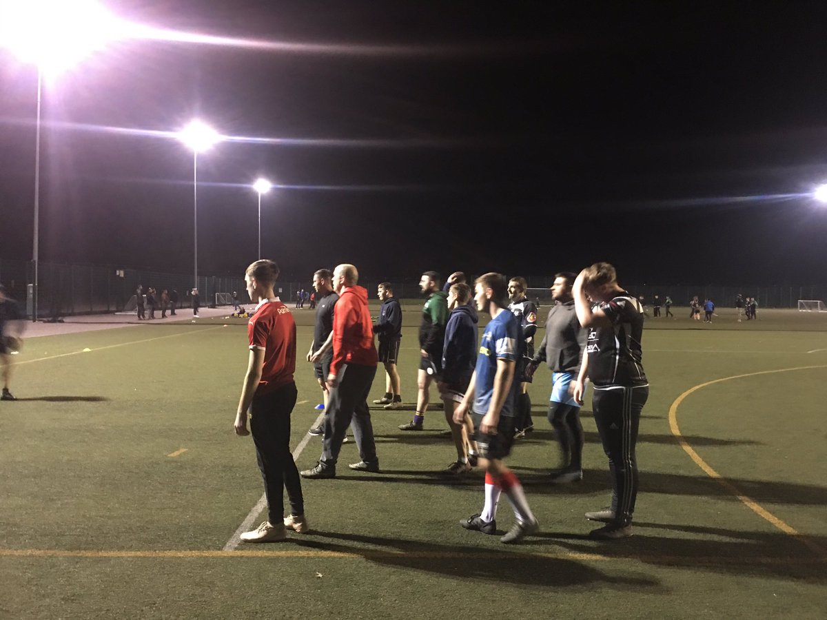 Great session back <a href="/DearneVBulldogs/">DearneValleyBulldogs</a> preseason training with <a href="/CChappy1712/">Chris Chapman</a> 💪🏉