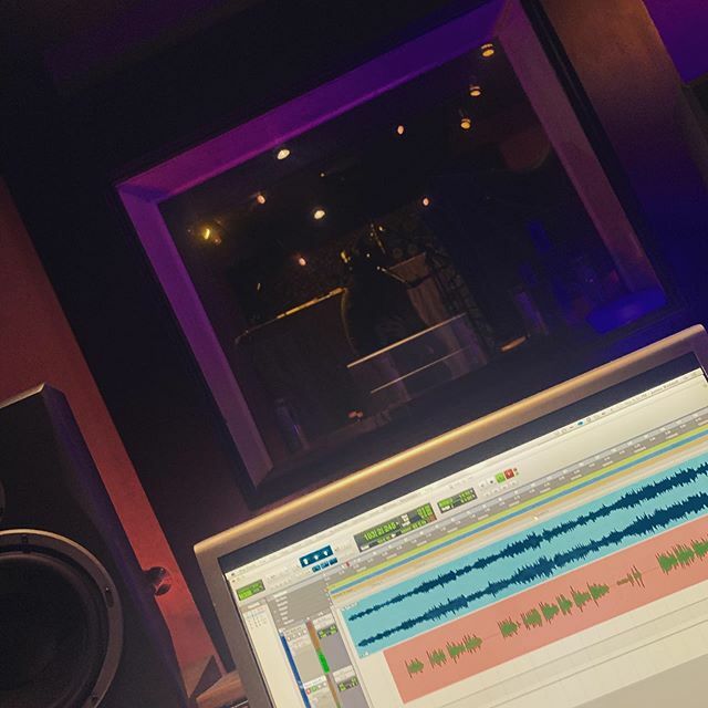 Cutting vocals with @mikehicksmusic #musiclife #recordingstudio #musicproducer #musicengineer ift.tt/38tA8UO