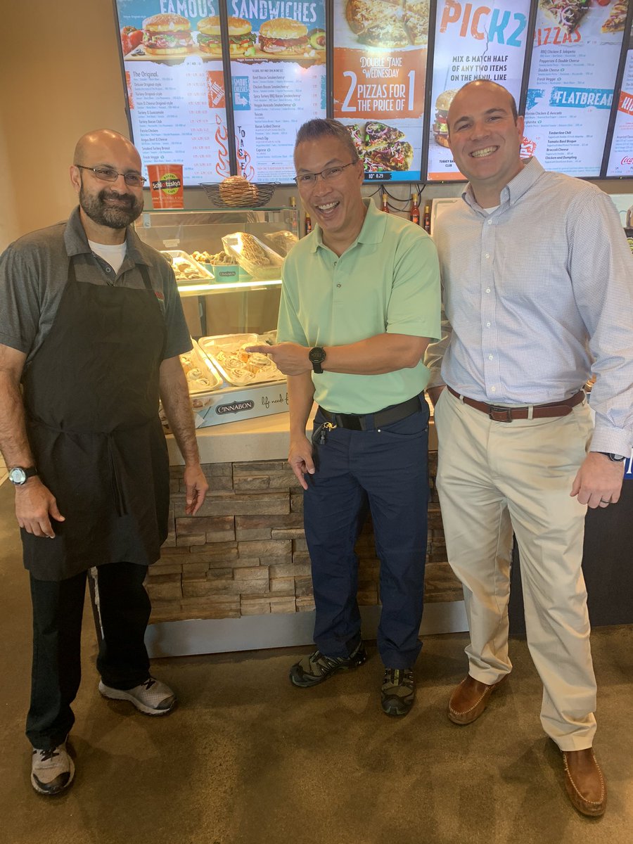 nbermas1's tweet photo. Making Big Plans for 2020 with @f3mercyrule Thanks @sukispur @schlotskys 😋 #GuildMortgage #HomeLoanGuy 🏠 💰 #NelsonRealEstate #CayceSC https://t.co/qh8Y8z49QE